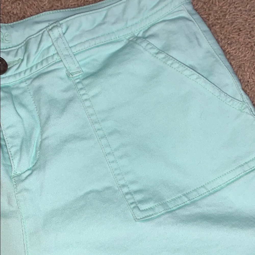 Shorts - Picture 3 of 6